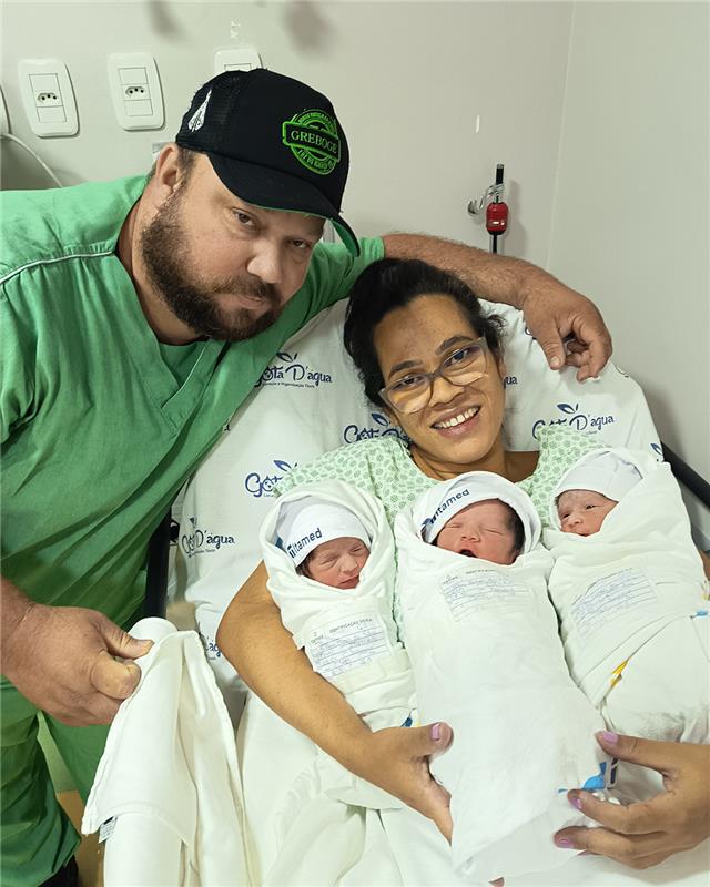 Parto de trigêmeos de gestação natural emociona equipe do Hospital Itamed, em Foz do Iguaçu